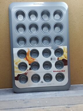 KitchenAid Silver Nonstick 24-Cup Mini Muffin Pan  NIP